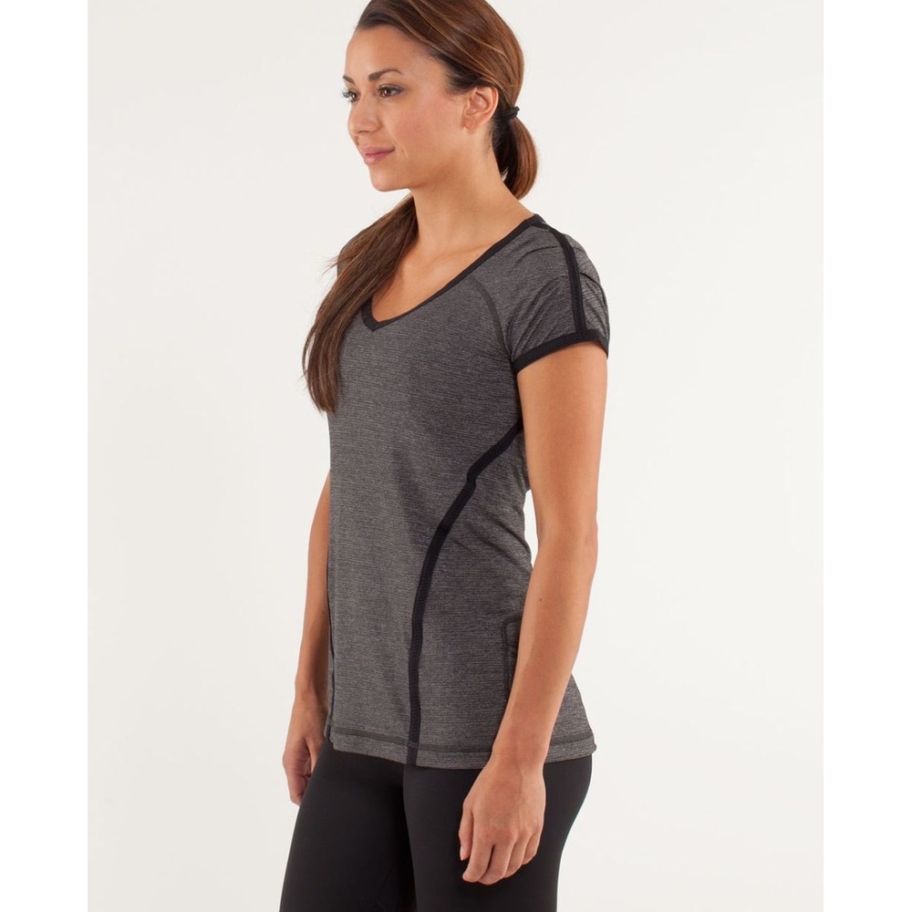 Lululemon Run Team Spirit Tech Heathered Gray Black Trim Athletic Top Women Sz 4 - Picture 2 of 9
